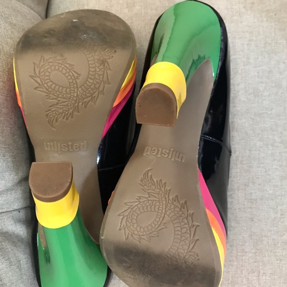 Unlisted black and multicolored peep-toe heel.Sz 7 - Picture 5 of 5